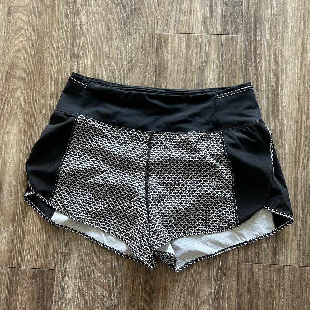 Lululemon Speed Up Black and White Shorts